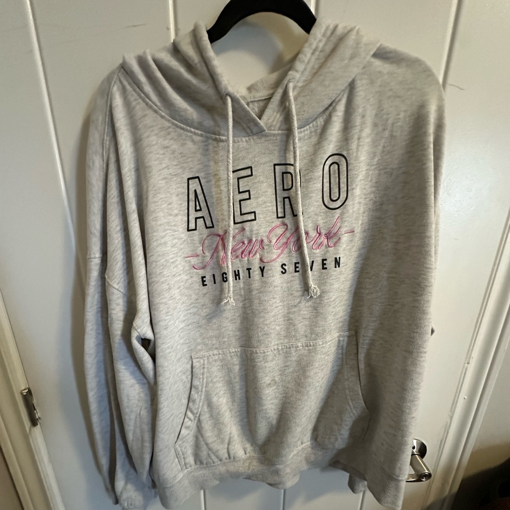White Aeropostale sweater size XL